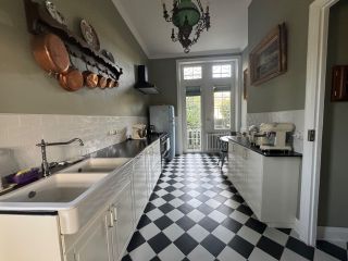 house 12 Rooms for sale on ST HILAIRE DU HARCOUET (50600)