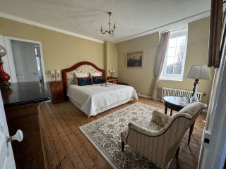 house 12 Rooms for sale on ST HILAIRE DU HARCOUET (50600)