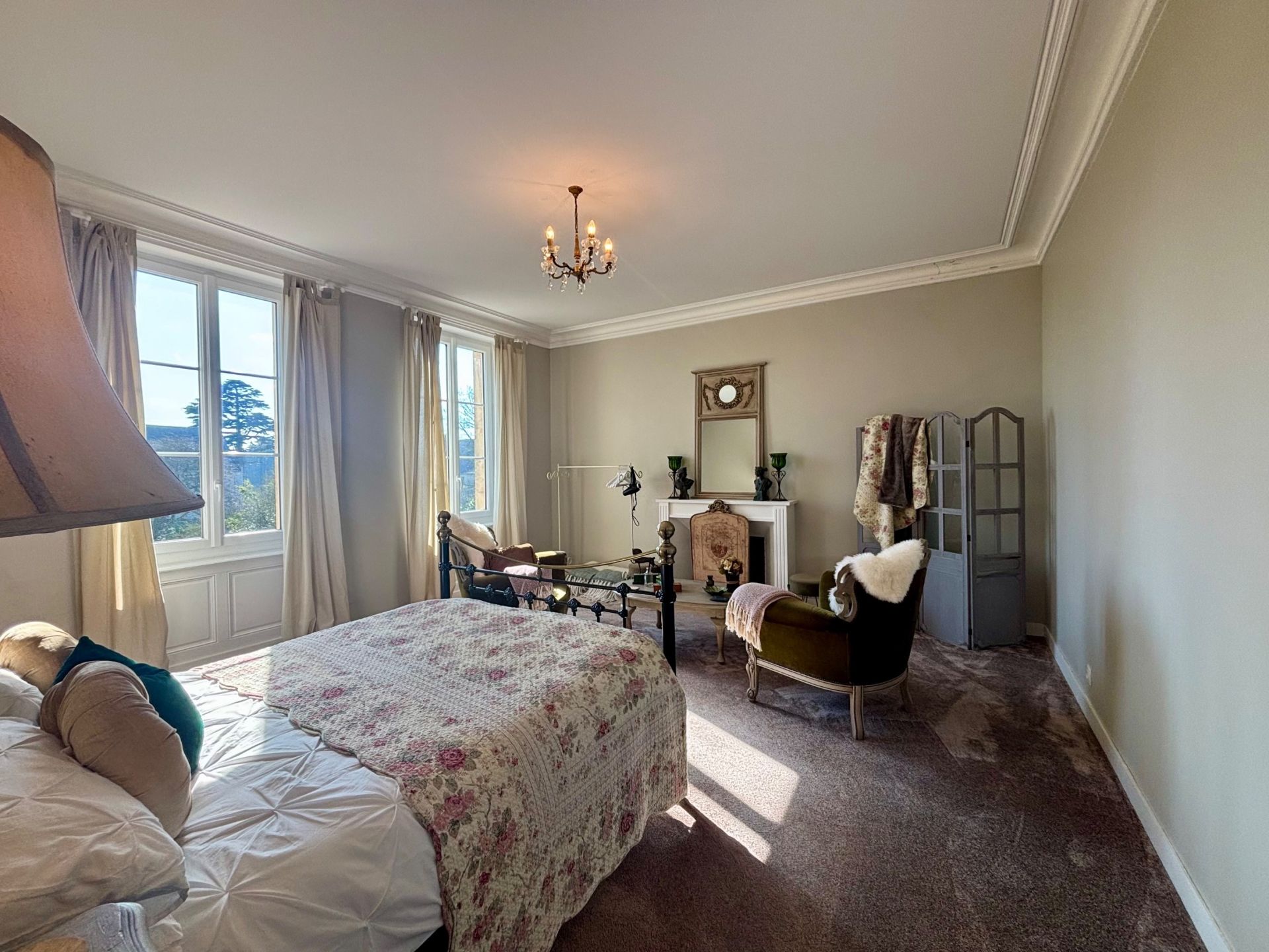 house 12 Rooms for sale on VIERVILLE SUR MER (14710)