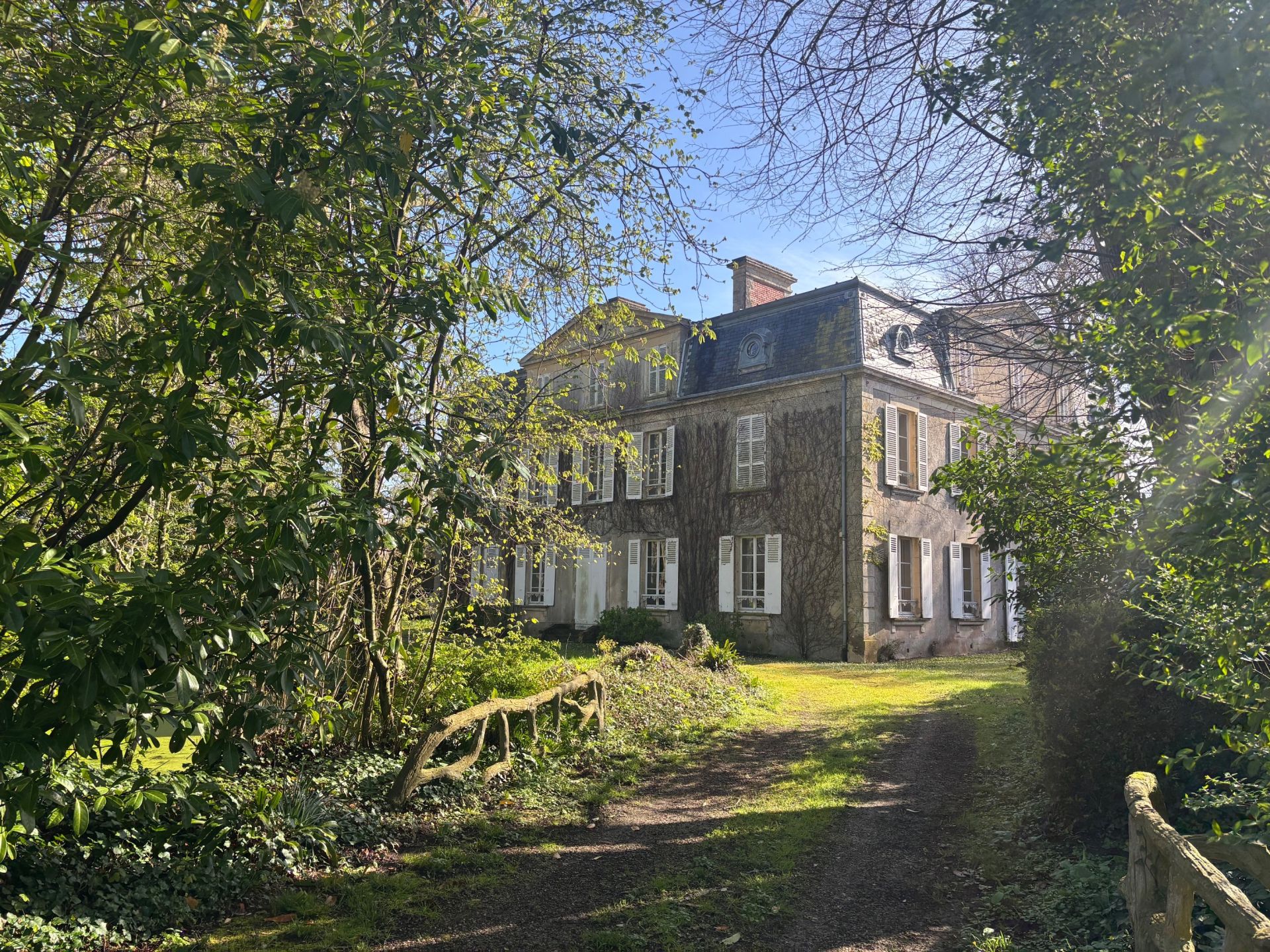 house 19 Rooms for sale on GRANDCAMP MAISY (14450)