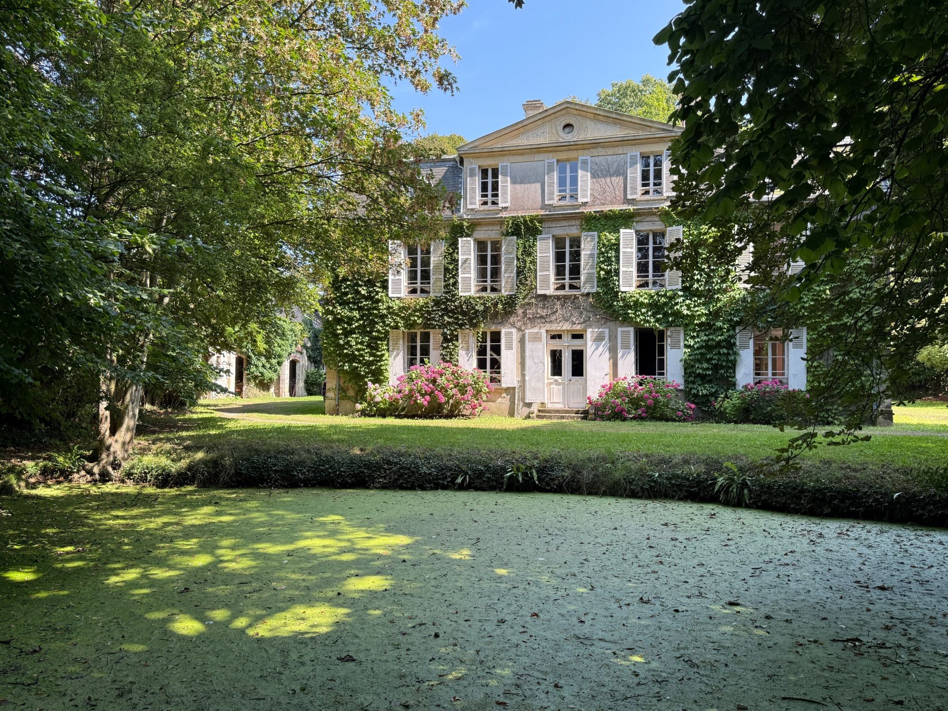 house 19 Rooms for sale on GRANDCAMP MAISY (14450)