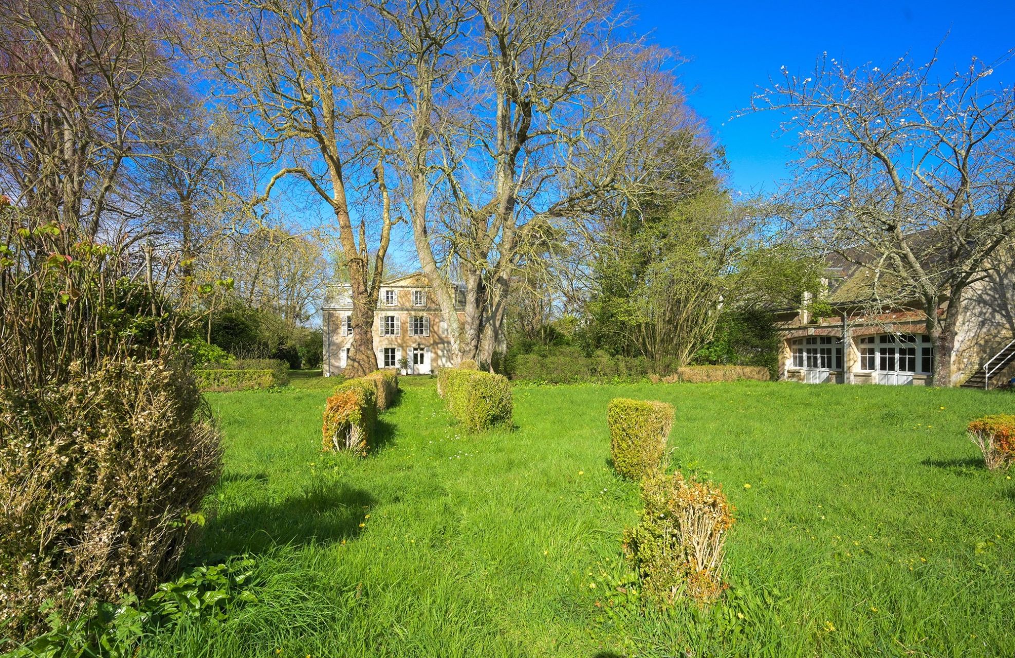 maison 19 Pièces en vente sur GRANDCAMP MAISY (14450)