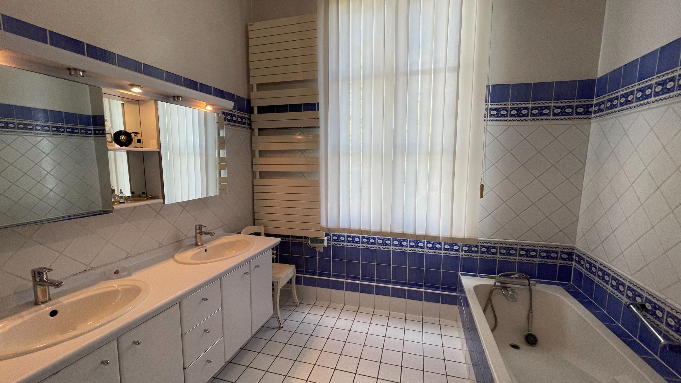 apartment 8 Rooms for sale on ROUEN (76000)