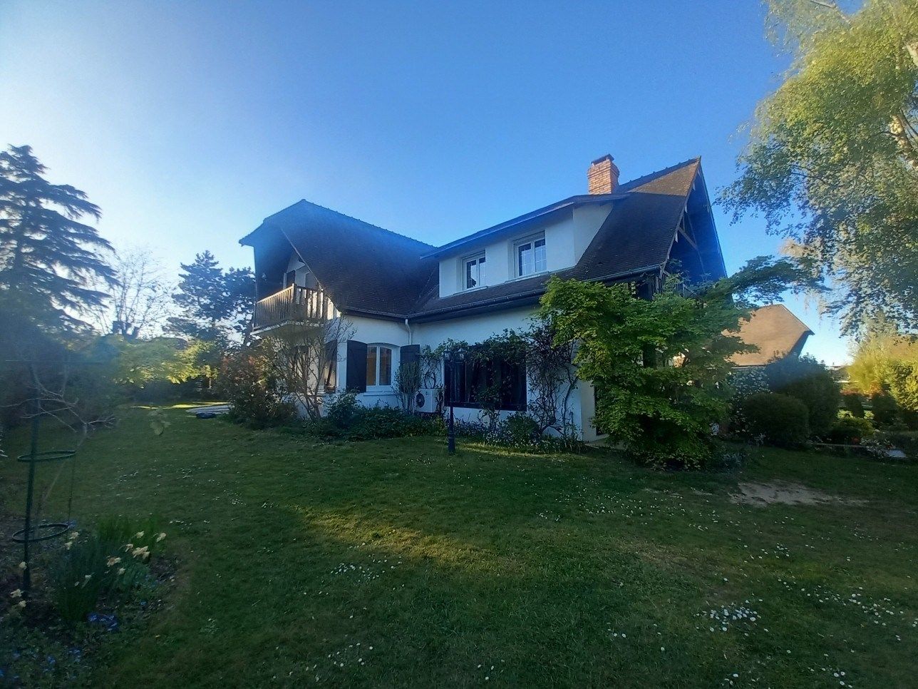 maison bourgeoise 9 Pièces en vente sur ST ETIENNE DU ROUVRAY (76800)