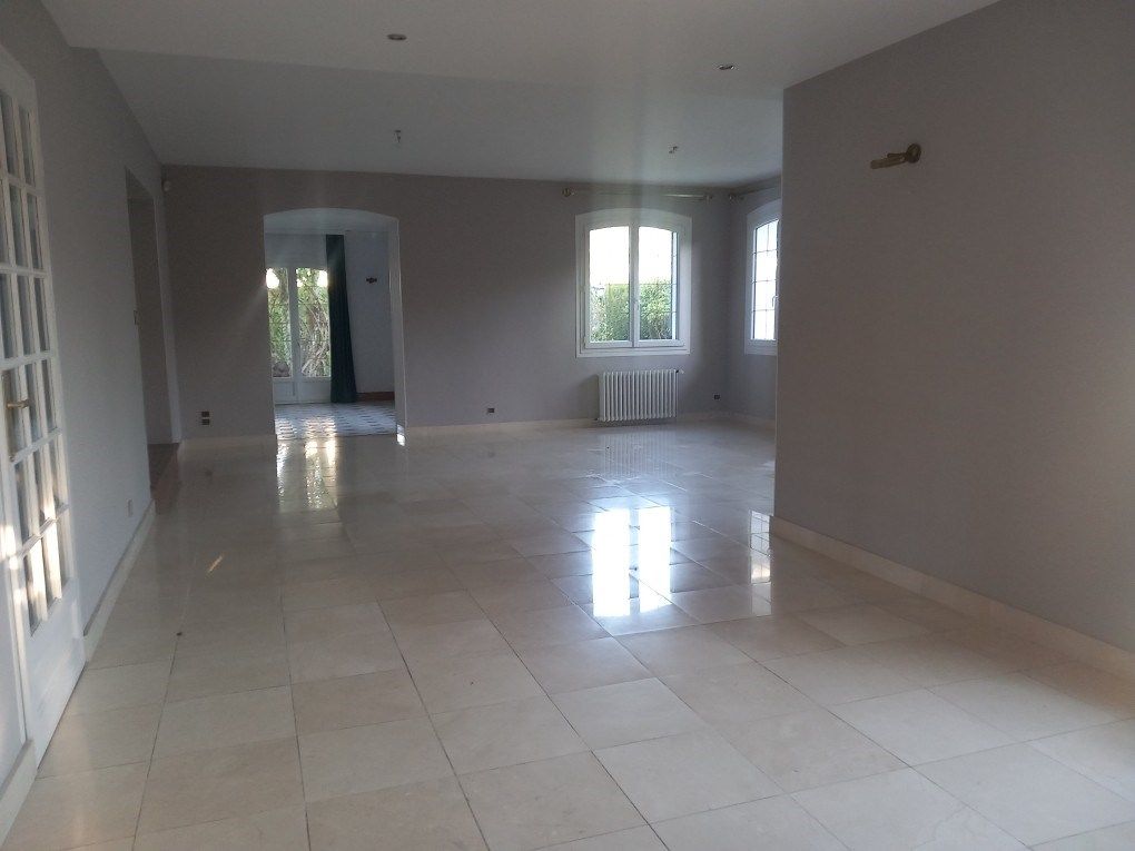 maison bourgeoise 9 Pièces en vente sur ST ETIENNE DU ROUVRAY (76800)