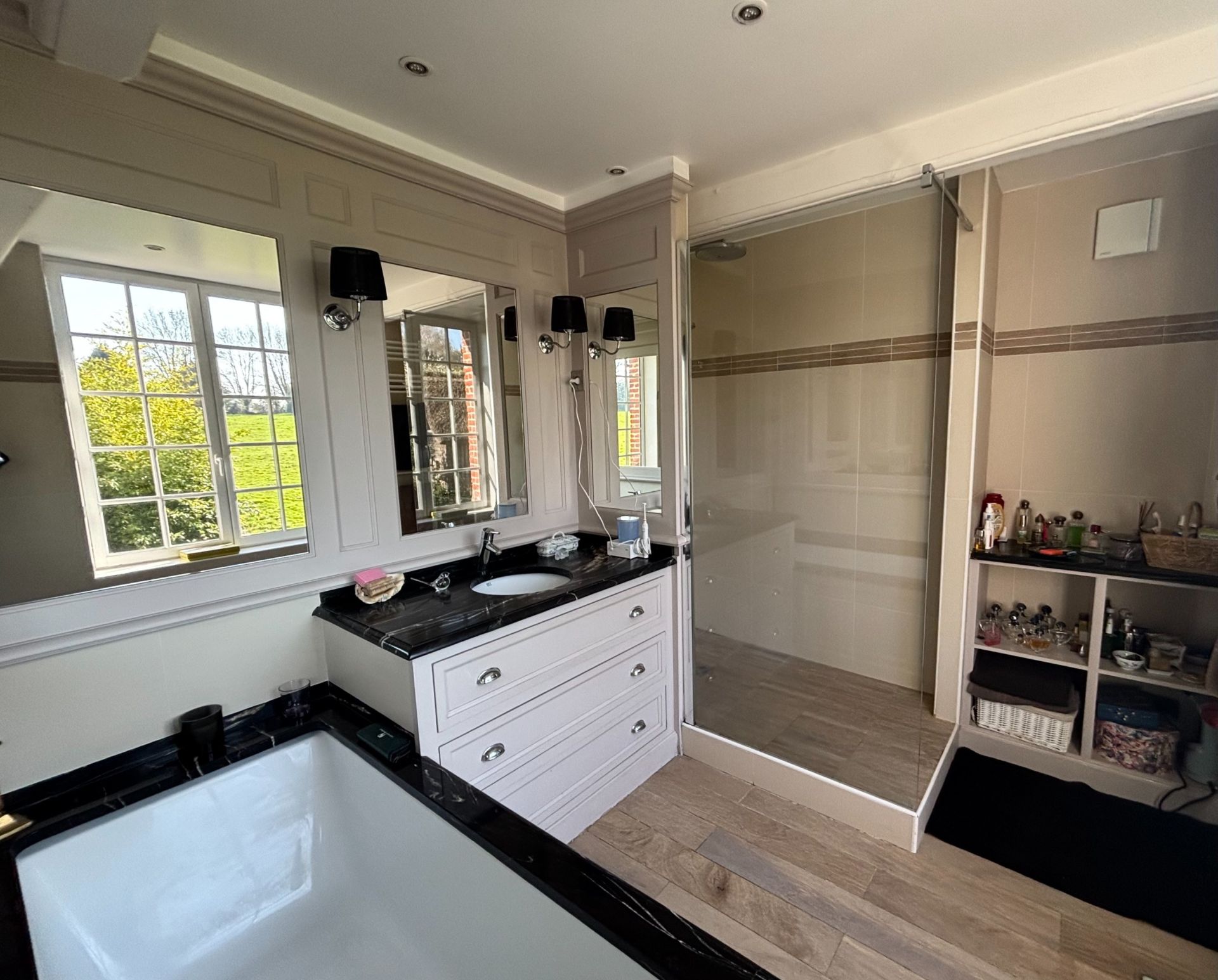 house 19 Rooms for sale on GONNEVILLE SUR HONFLEUR (14600)