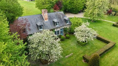 house 10 Rooms for sale on MORAINVILLE JOUVEAUX (27260)