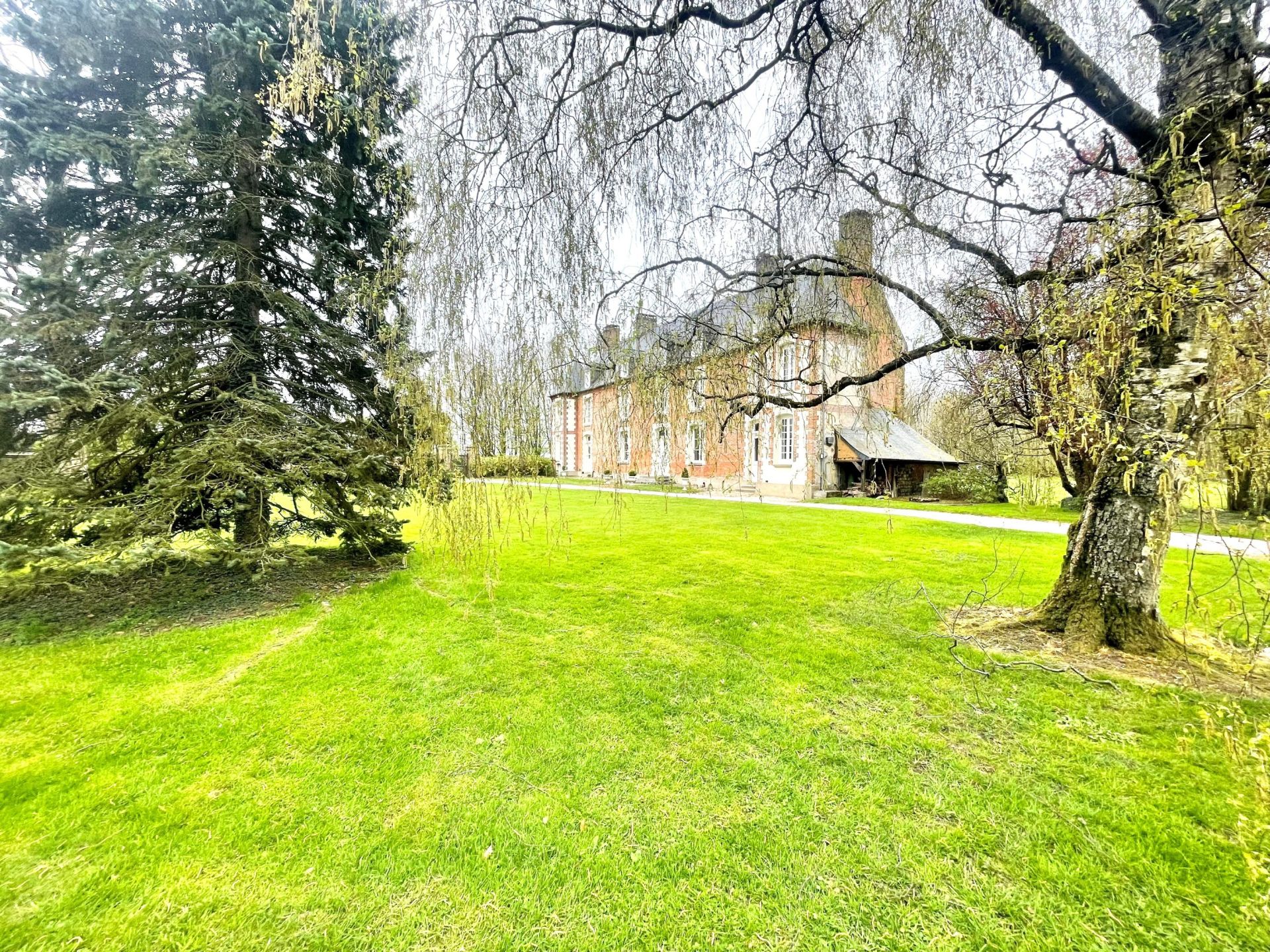 manor house 8 Rooms for sale on ILLOIS (76390)