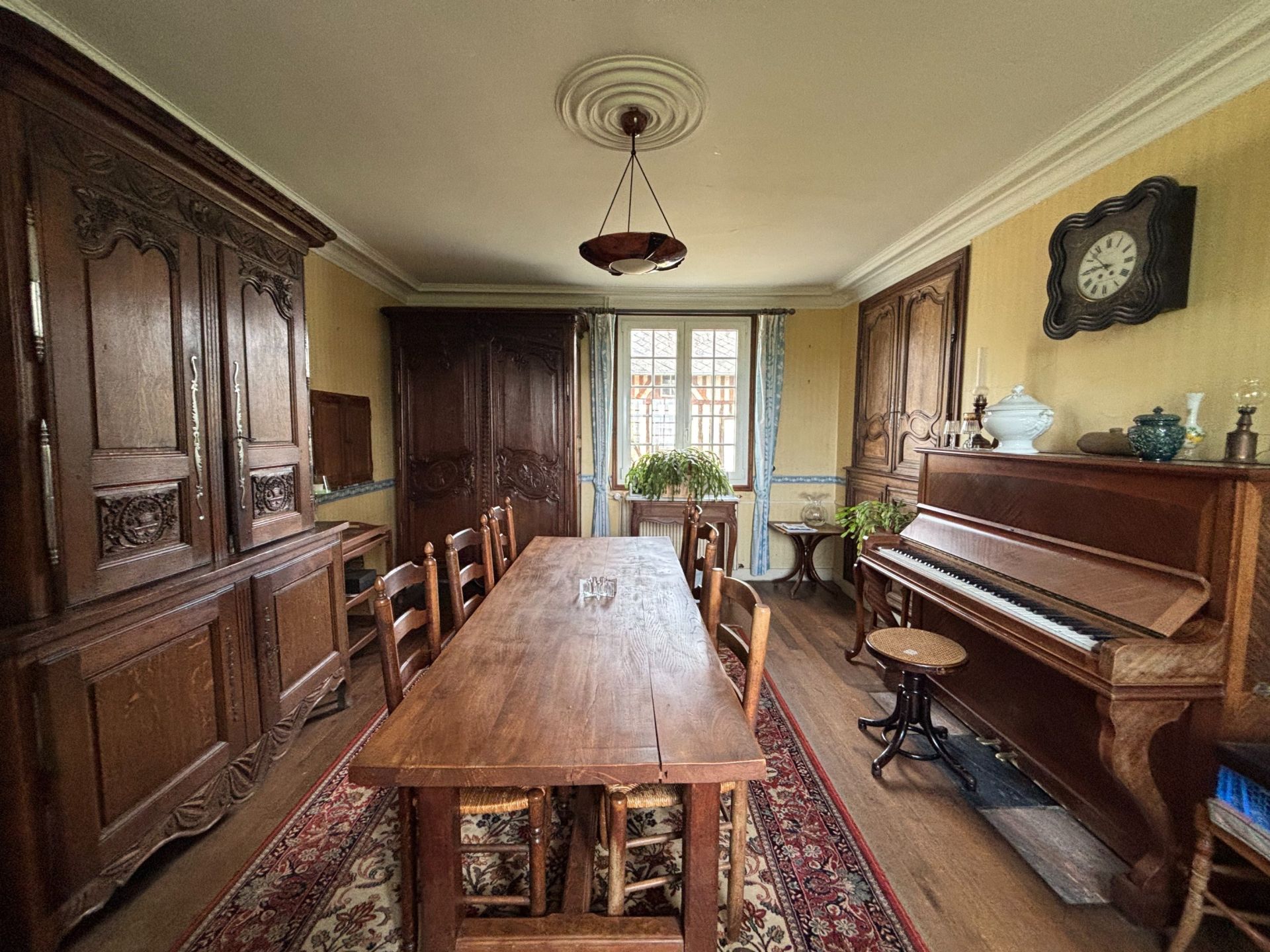 house 6 Rooms for sale on BONNEBOSQ (14340)