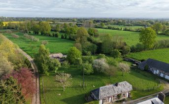 house 6 Rooms for sale on BONNEBOSQ (14340)