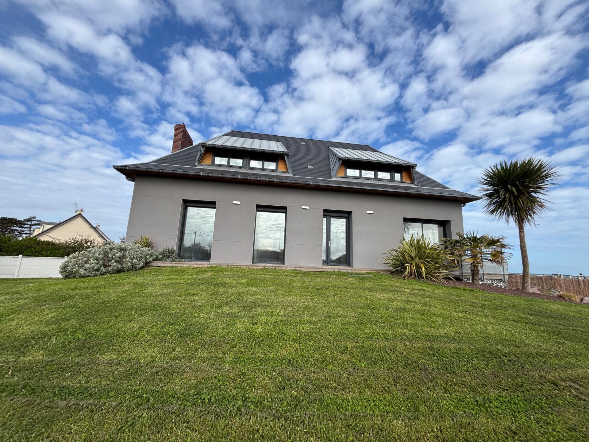 house 8 Rooms for sale on ASNELLES (14960)