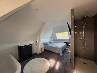 house 8 Rooms for sale on ASNELLES (14960)