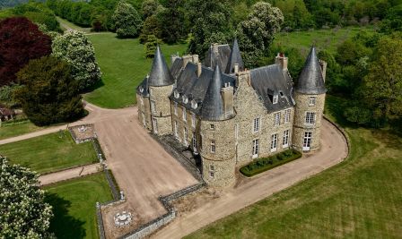 Sale Castle Giel-Courteilles 20&nbsp;Rooms 833&nbsp;m²