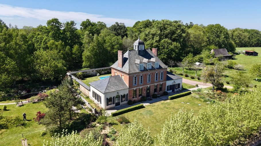 propriété 8 Pièces en vente sur CORNEVILLE SUR RISLE (27500)