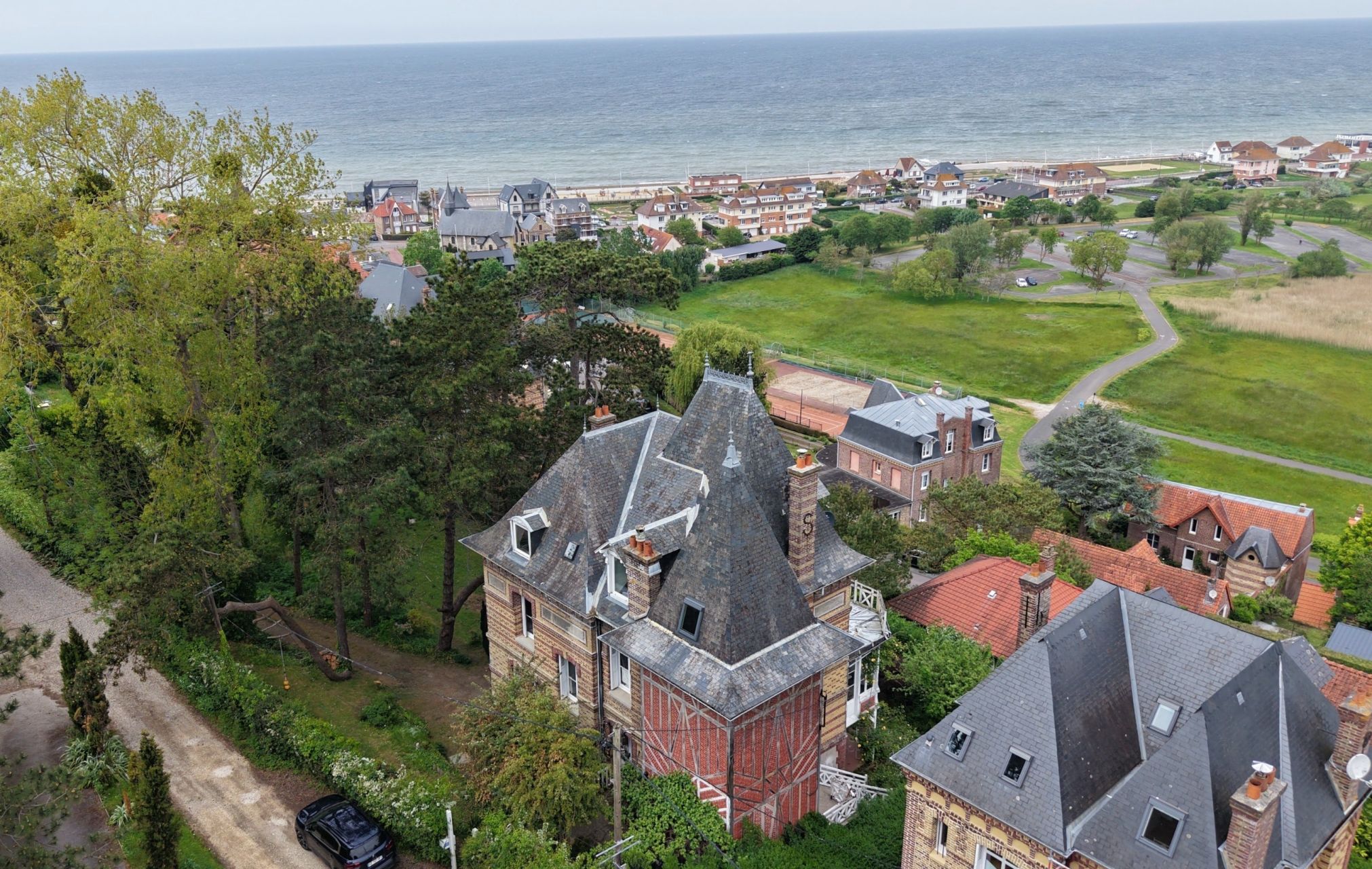maison 15 Pièces en vente sur HAUTOT SUR MER (76550)