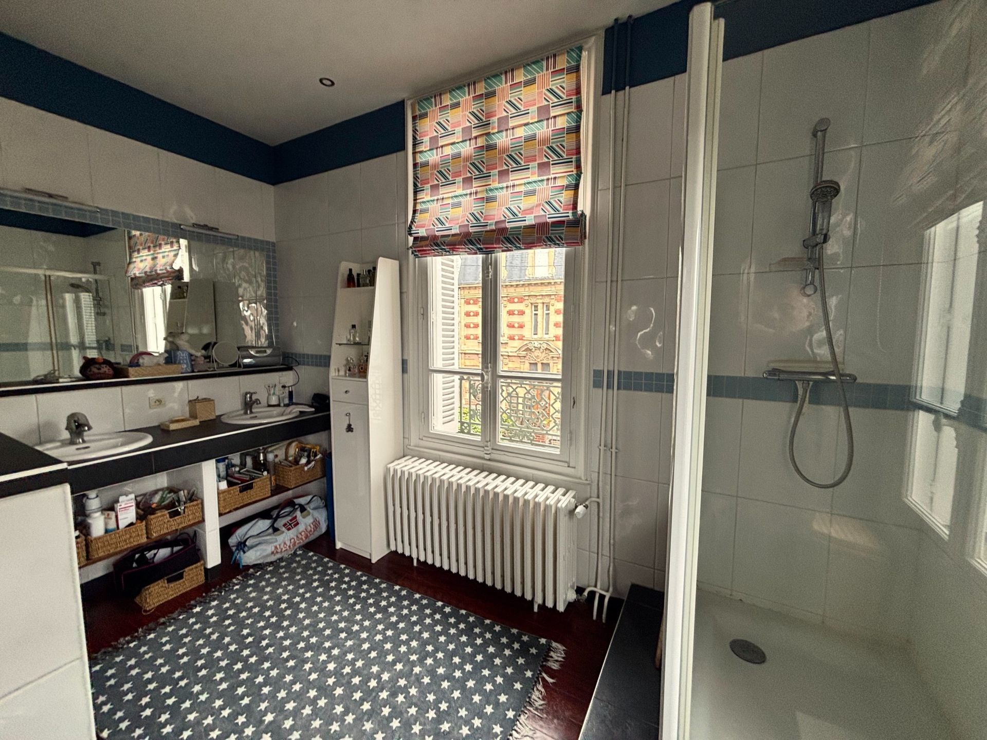 house 8 Rooms for sale on CAEN (14000)