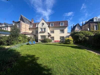 Sale House Mont-Saint-Aignan 8&nbsp;Rooms 217&nbsp;m²