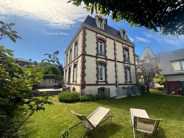 Vente Maison Caen 8&nbsp;Pièces 245&nbsp;m²