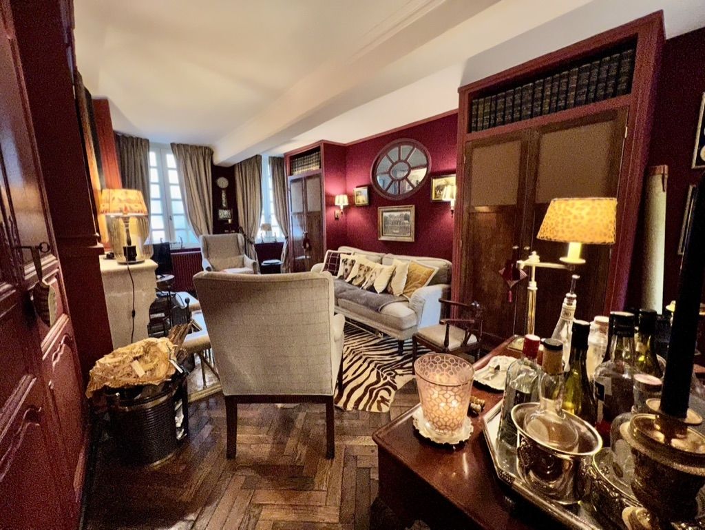 maison 7 Pièces en location saisonnière sur HONFLEUR (14600)