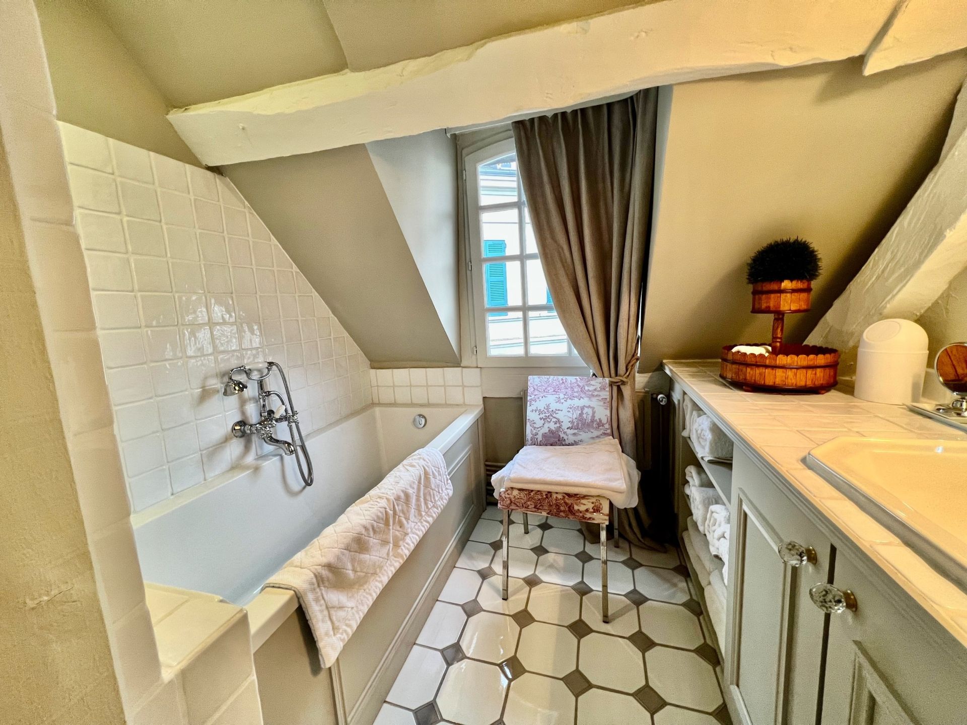 maison 7 Pièces en location saisonnière sur HONFLEUR (14600)