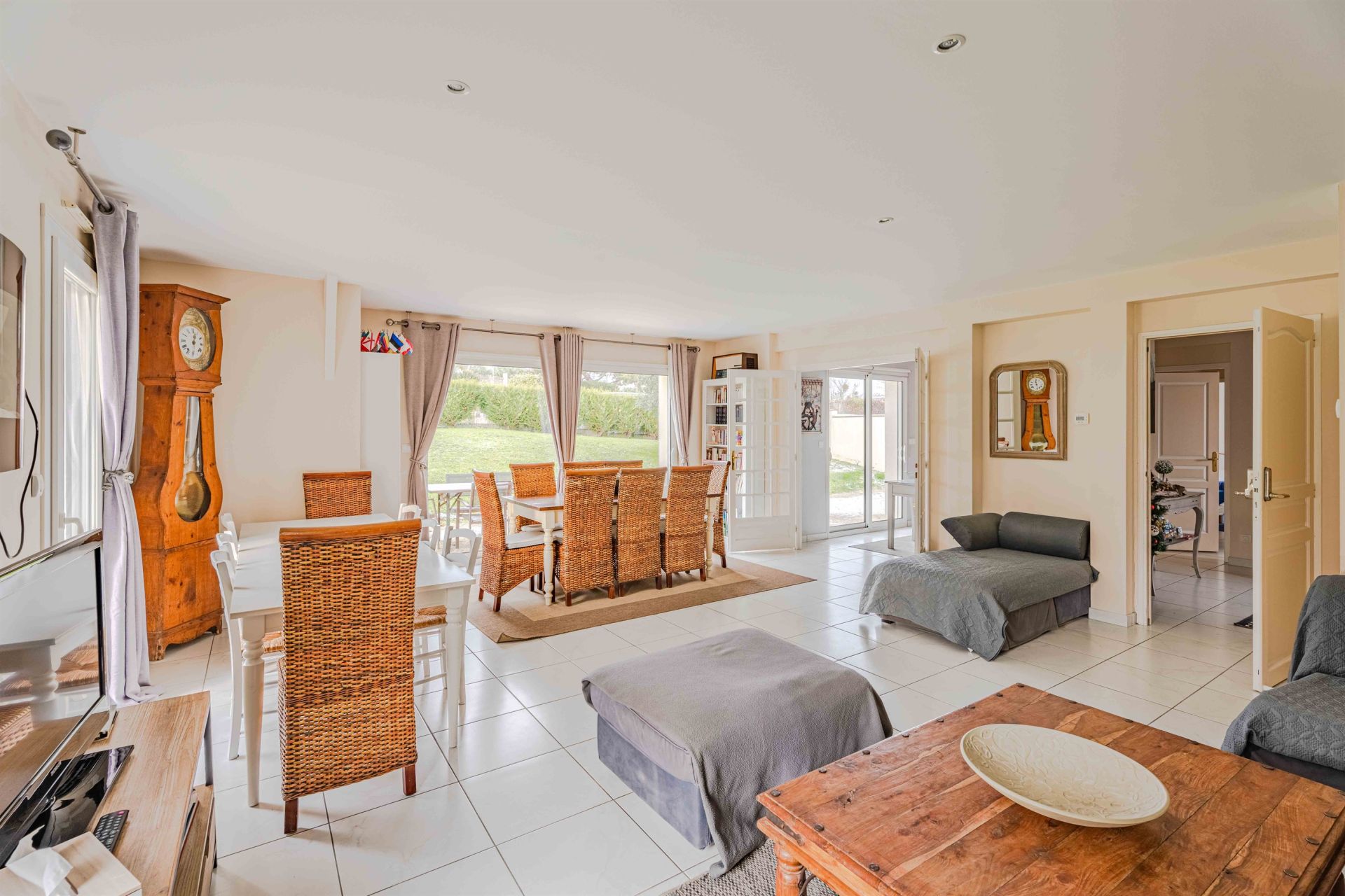 architect's house 11 Rooms for sale on ARROMANCHES LES BAINS (14117)