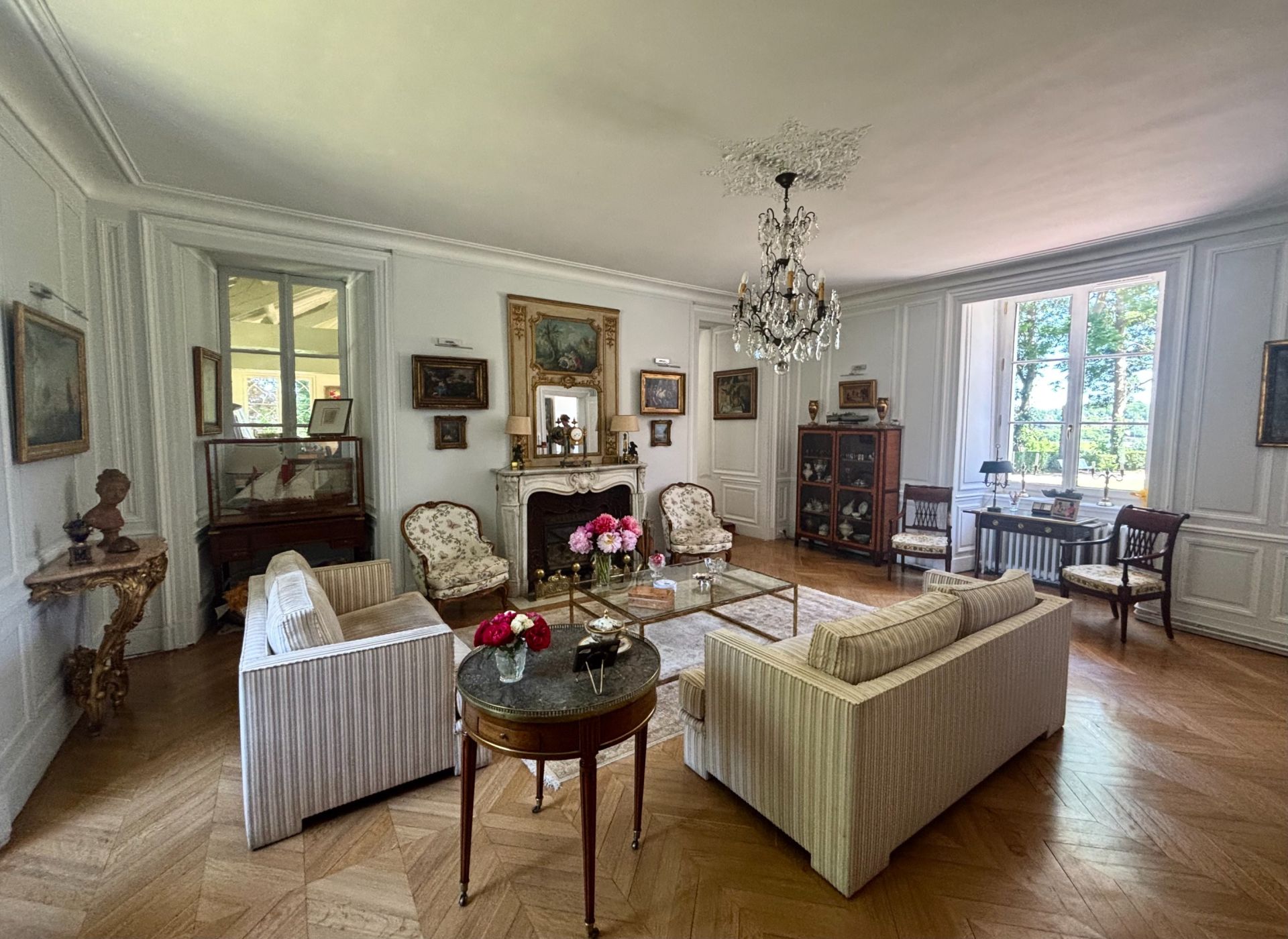 house 14 Rooms for sale on BERNAY (27300)