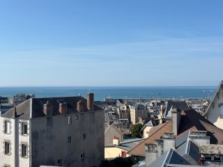 house 8 Rooms for sale on GRANVILLE (50400)