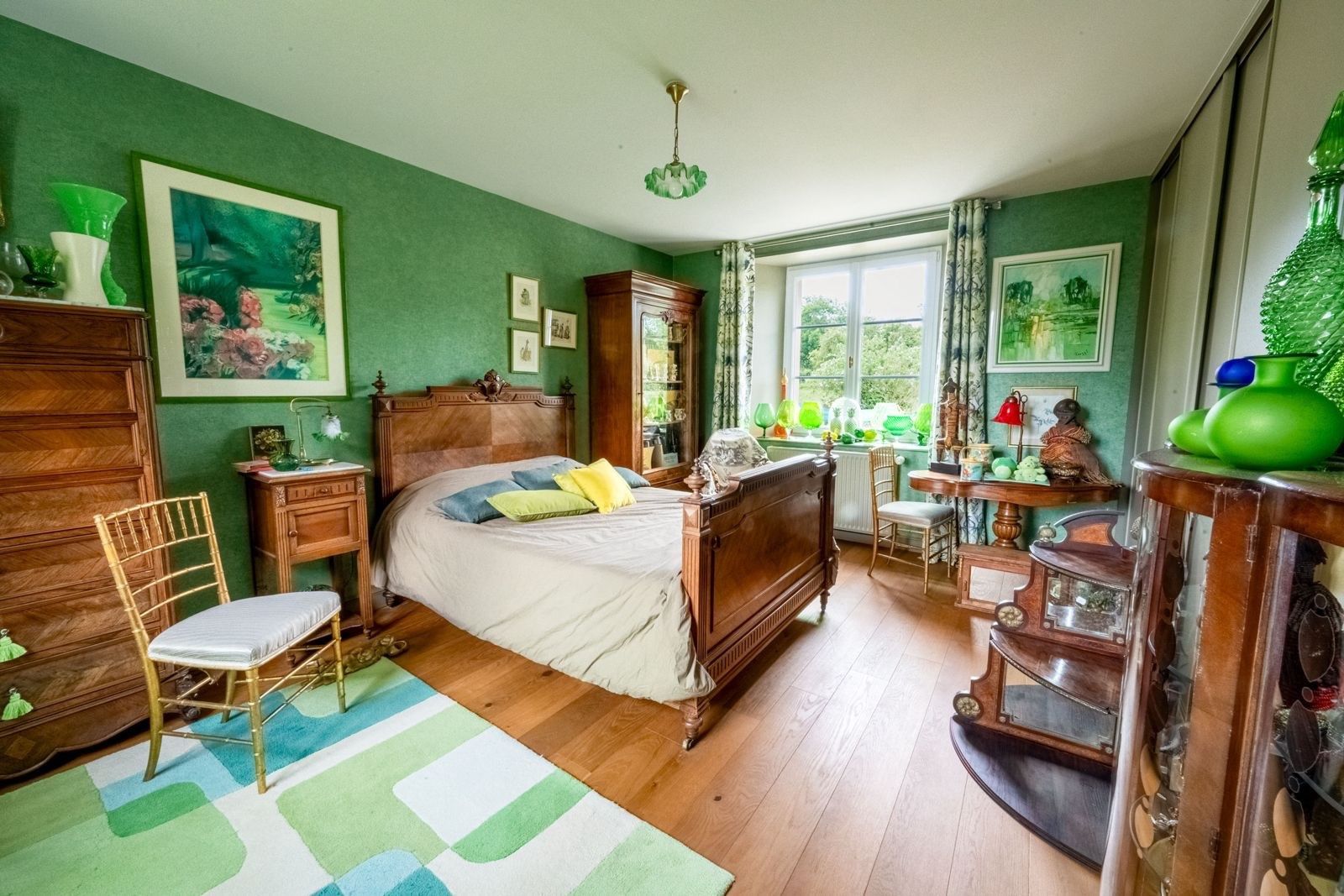 house 8 Rooms for sale on BAYEUX (14400)