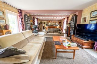 house 8 Rooms for sale on BAYEUX (14400)