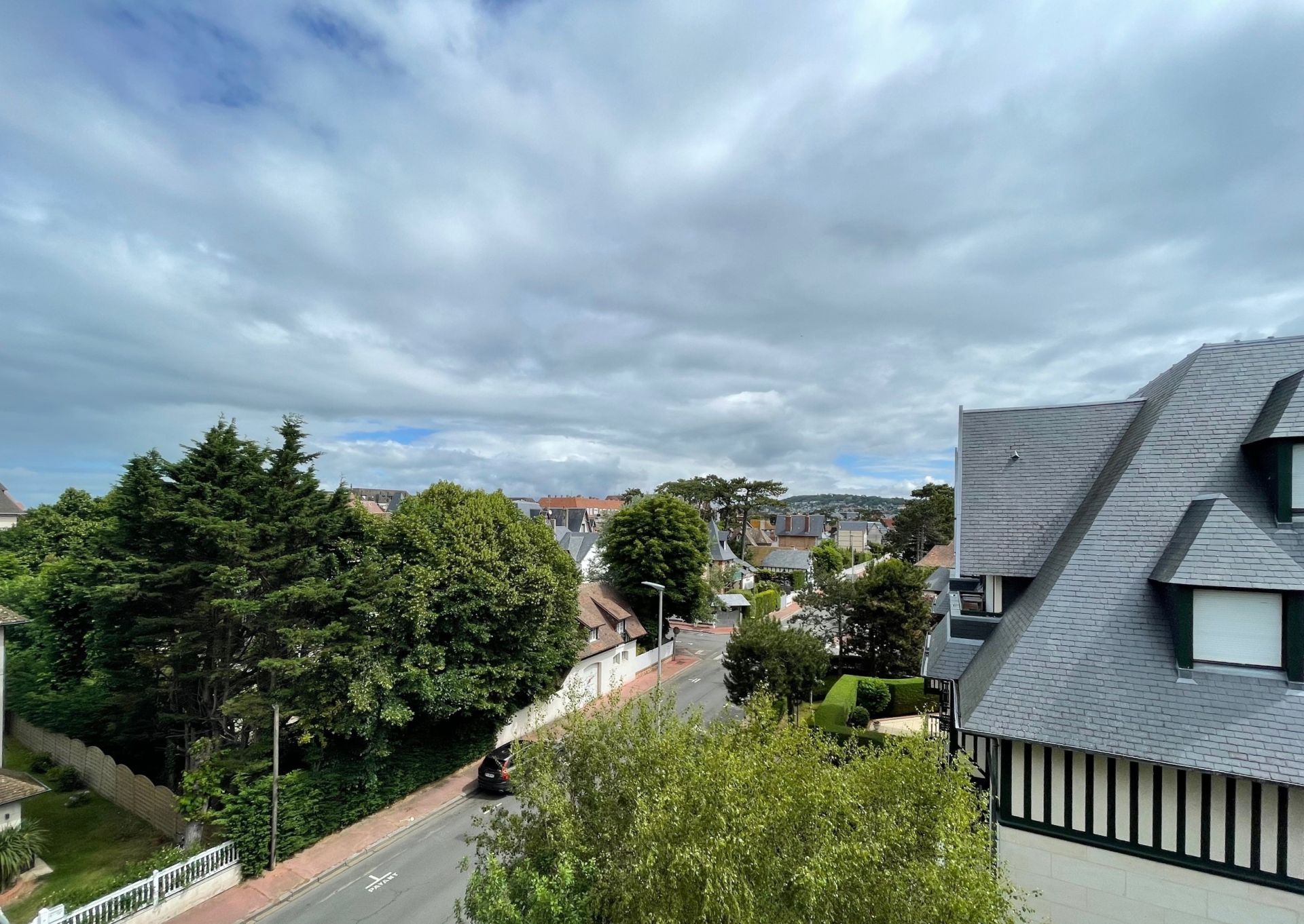 apartment 2 Rooms for sale on DEAUVILLE (14800)