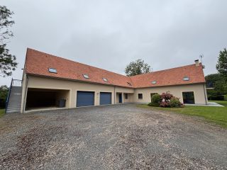 house 10 Rooms for sale on CREULLY (14480)