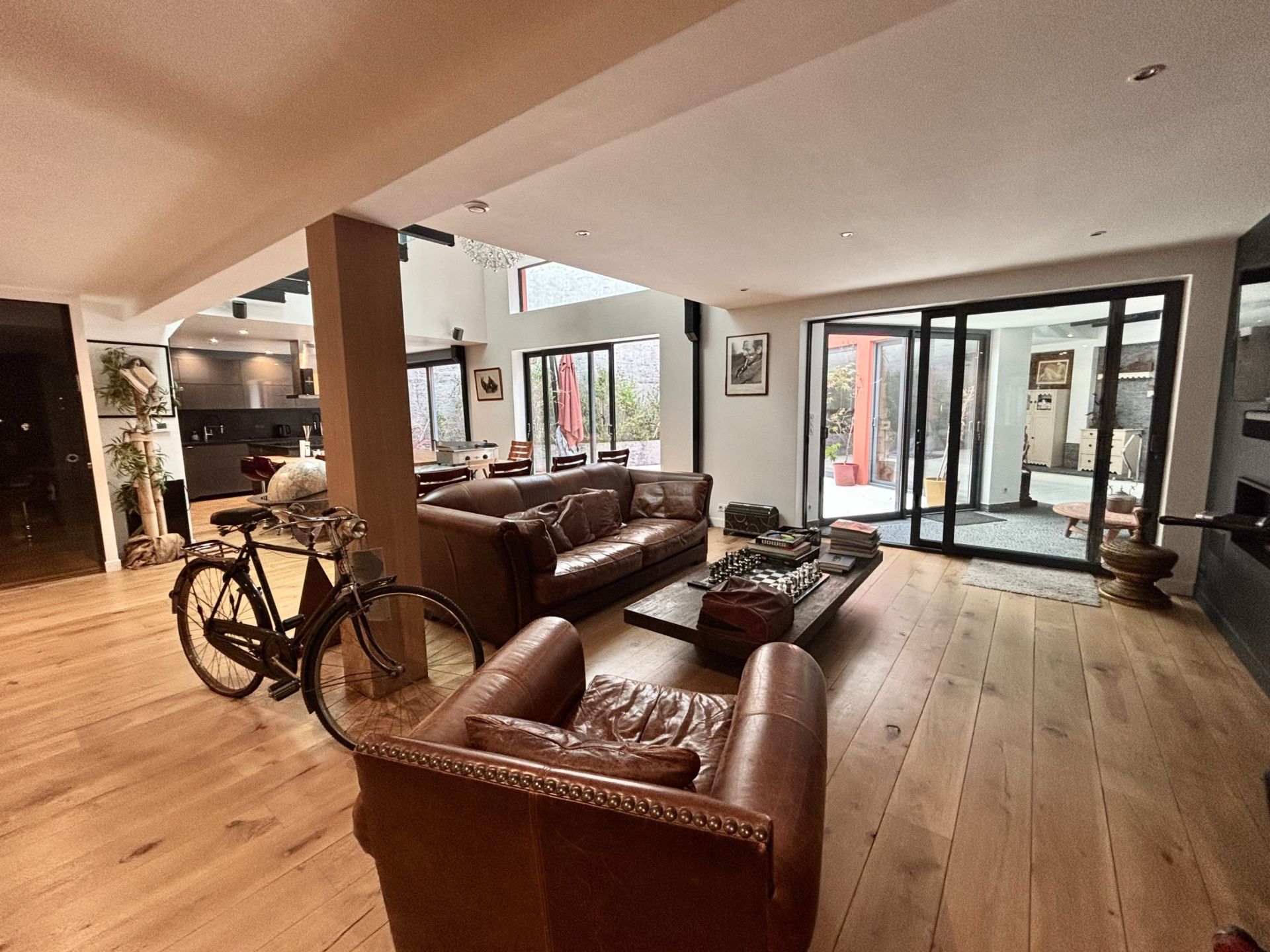 house 7 Rooms for sale on DEAUVILLE (14800)