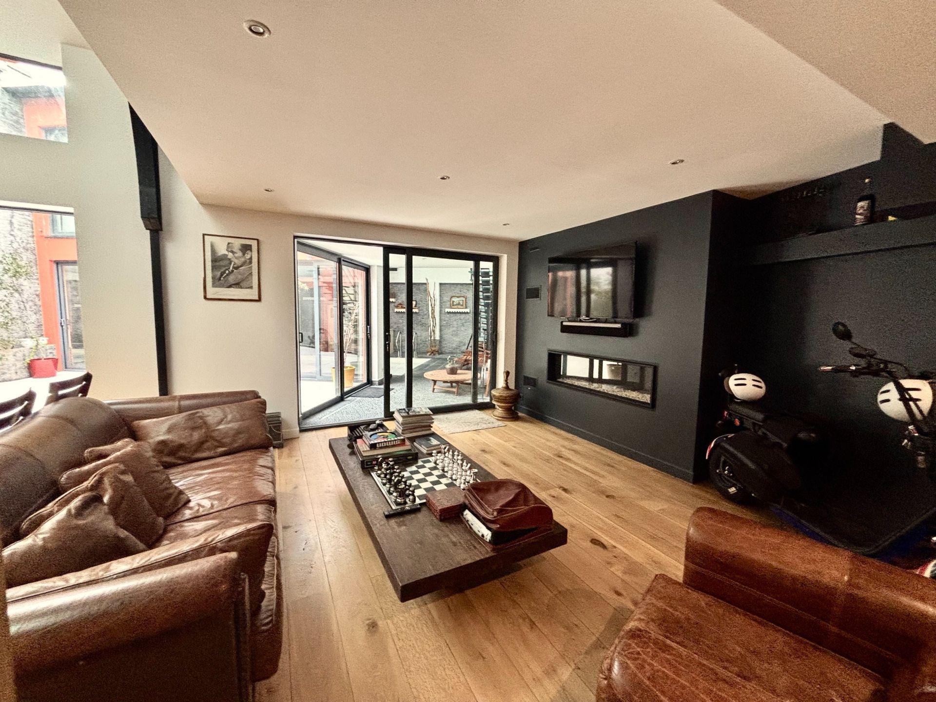 house 7 Rooms for sale on DEAUVILLE (14800)