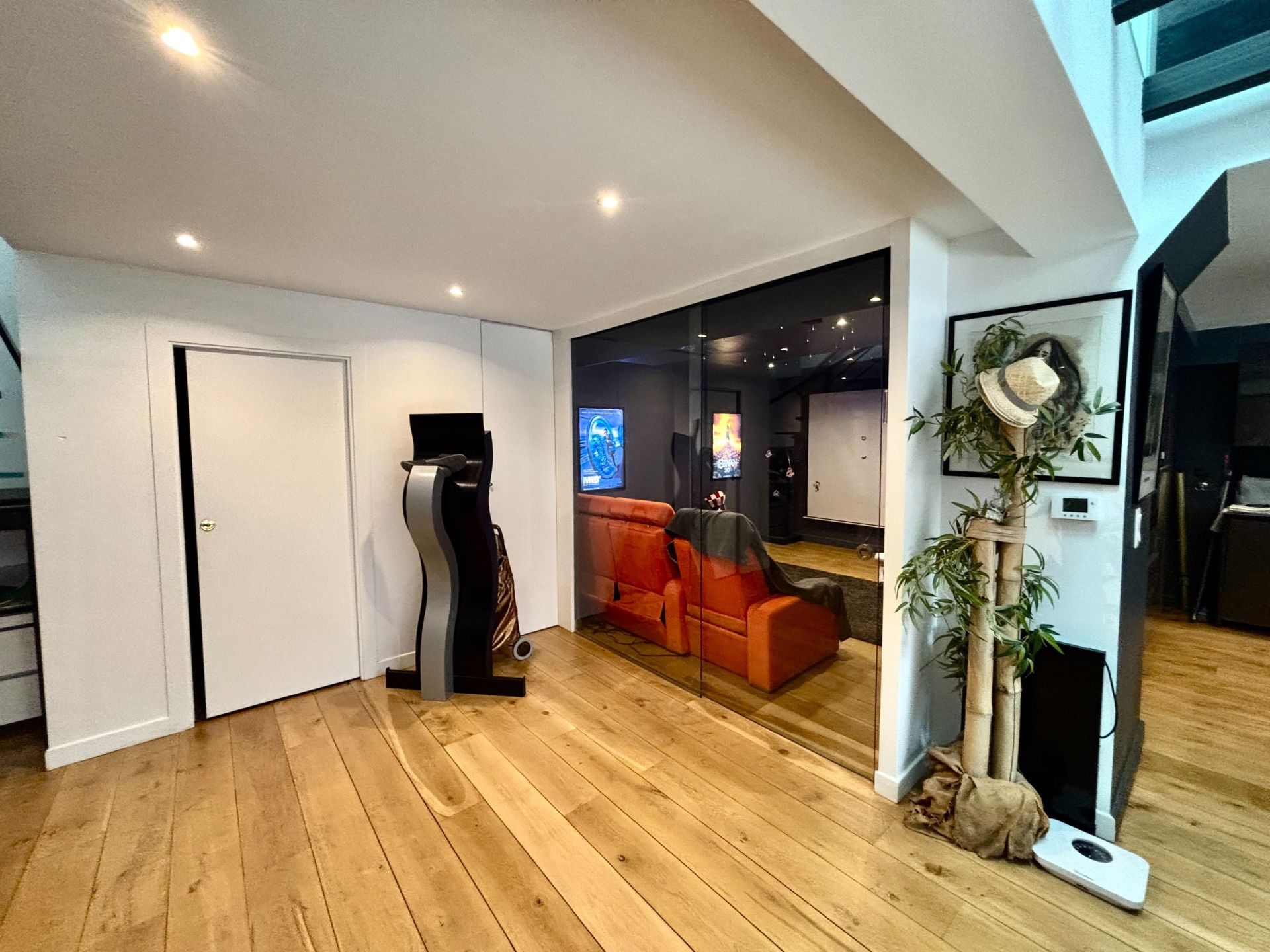 house 7 Rooms for sale on DEAUVILLE (14800)