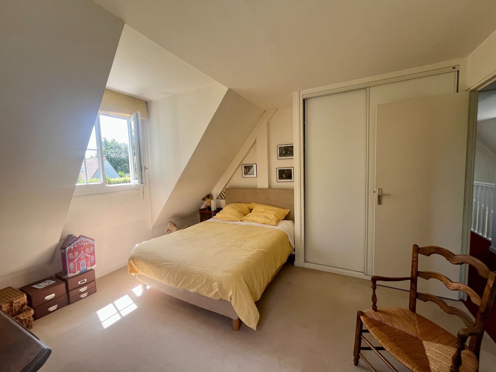 contemporary house 6 Rooms for sale on BOIS GUILLAUME (76230)