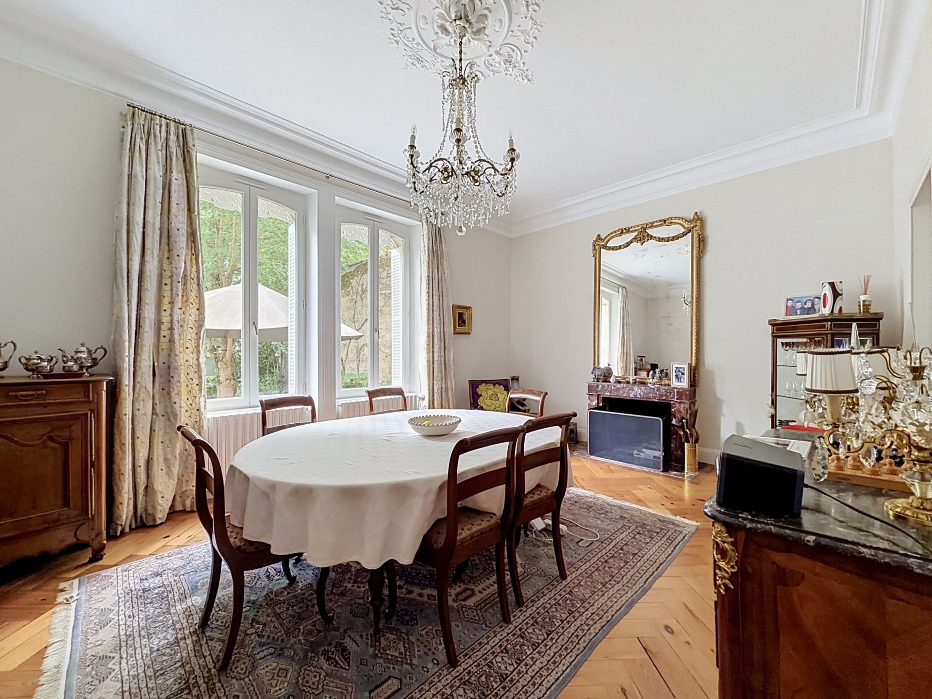 house 9 Rooms for sale on BAYEUX (14400)