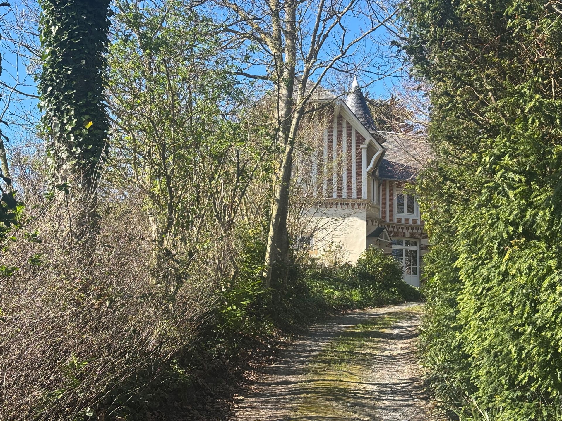 maison 9 Pièces en vente sur ARROMANCHES LES BAINS (14117)