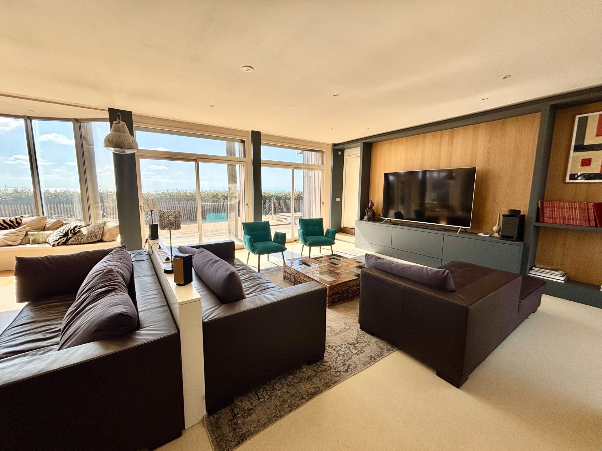 house 10 Rooms for sale on GRANVILLE (50400)