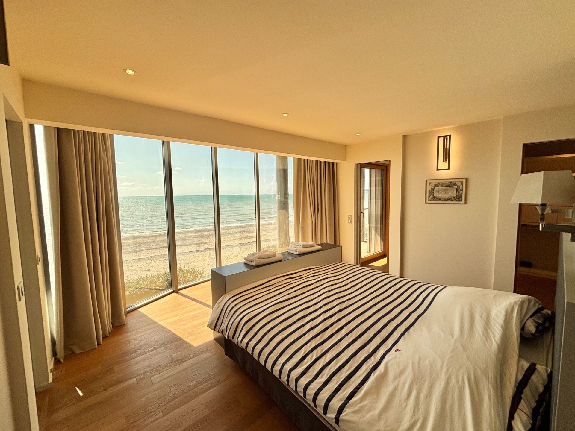 house 10 Rooms for sale on GRANVILLE (50400)