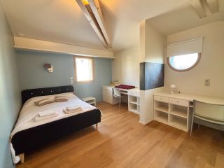 house 10 Rooms for sale on GRANVILLE (50400)