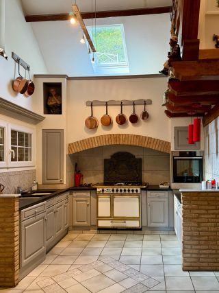 maison 8 Pièces en vente sur FRENEUSE (76410)