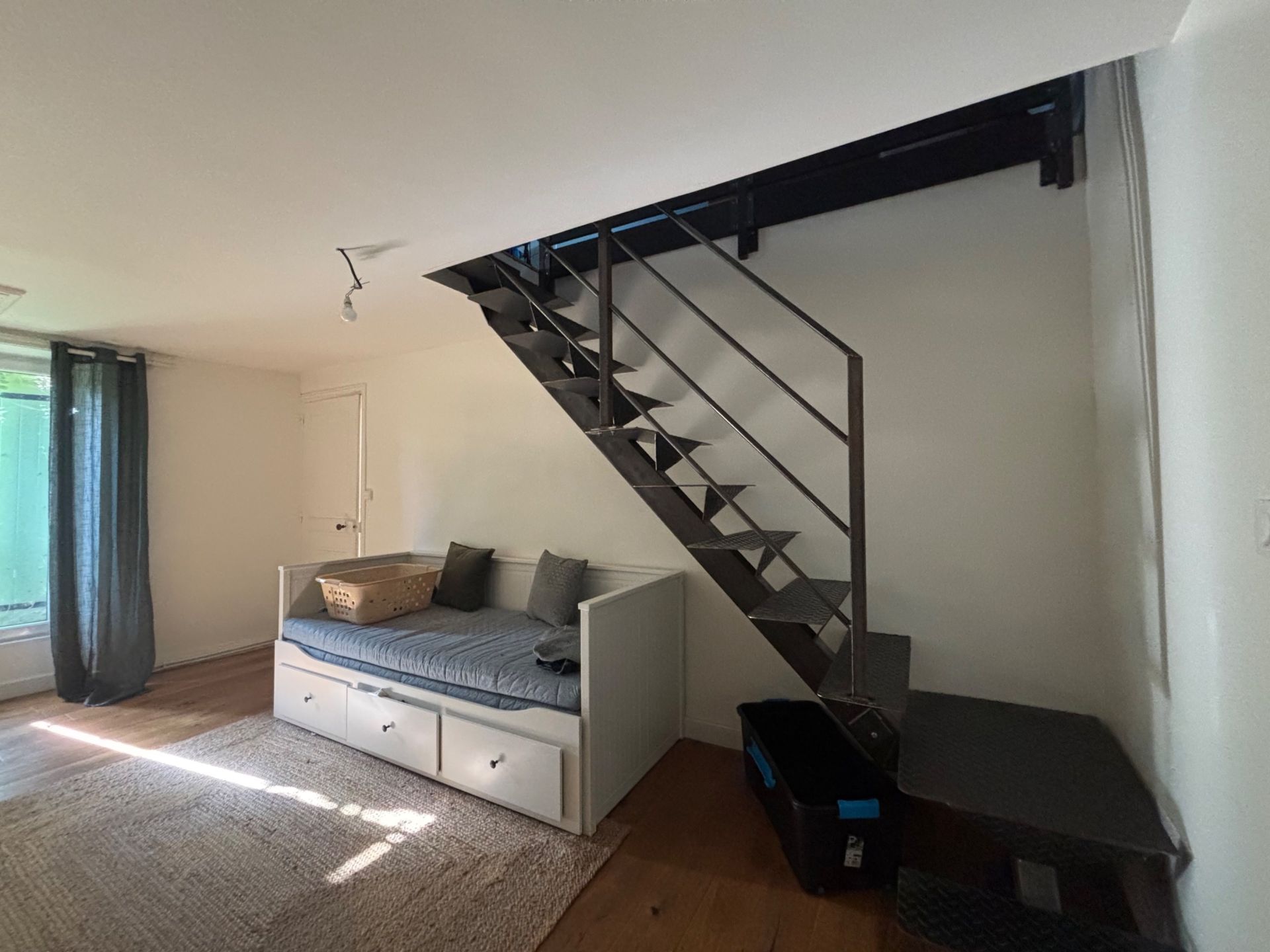 house 6 Rooms for sale on CREULLY SUR SEULLES (14480)