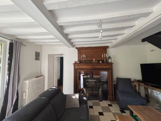 house 6 Rooms for sale on CREULLY SUR SEULLES (14480)