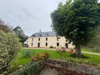 house 5 Rooms for sale on MEAUTIS (50500)