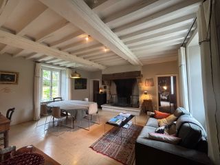 house 5 Rooms for sale on MEAUTIS (50500)