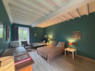 house 5 Rooms for sale on MEAUTIS (50500)