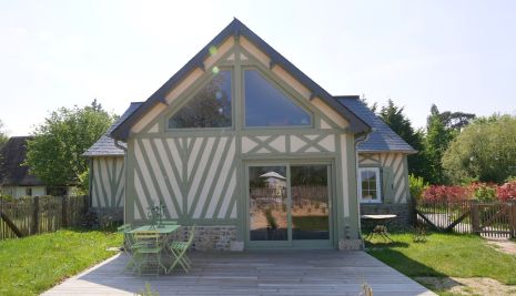 maison normande 6 Pièces en location saisonnière sur FIQUEFLEUR EQUAINVILLE (27210) Vacances Maison normande Fiquefleur-Équainville 6 Pièces 180 m²
